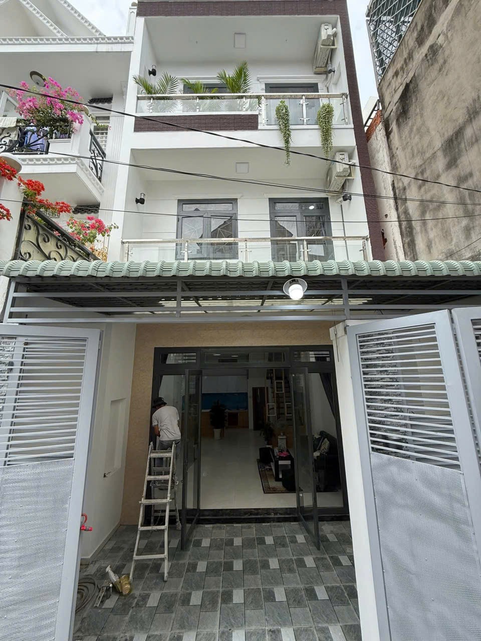 Nhà Đẹp 5m x 11m, 1 Trệt 2 Lầu, Tân Thới Hiệp 13, Quận 12 - 4.79 Tỷ