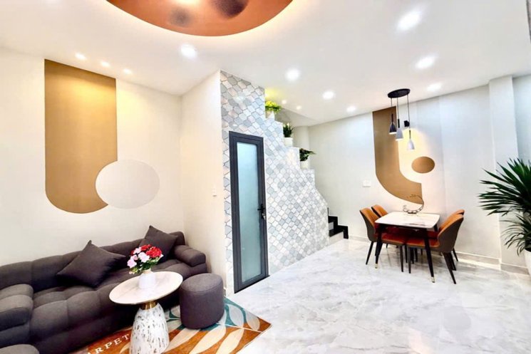 Nhà mới 2 tầng Lô góc HXH 25m2 – Nguyễn Thiện Thuật BT