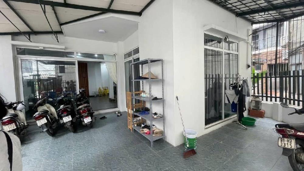 Bán Nhà Phố Nhổn 112m2, 3 Tầng, Lô Góc, Mặt Tiền Rộng 8.6m, Ô Tô Vào Nhà, Giá 15 Tỷ+