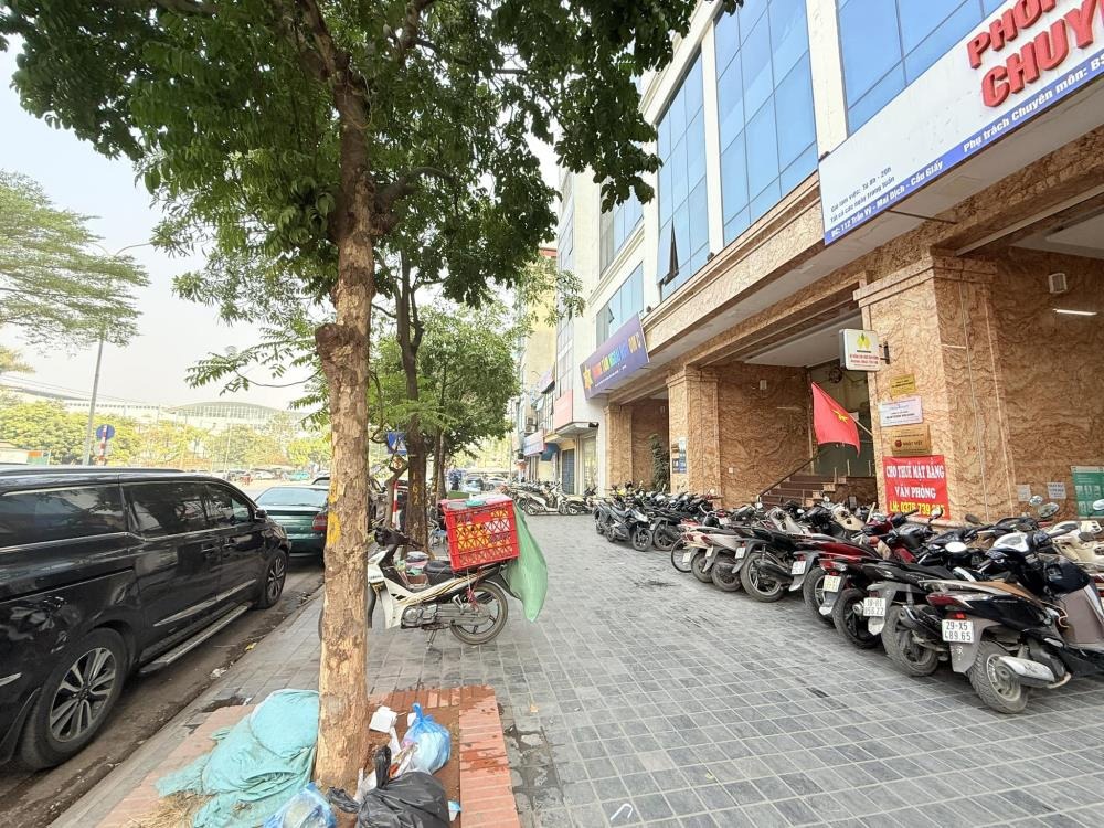 Bán Nhà Mặt Phố Trần Vỹ, Cầu Giấy - 136m2, 9 Tầng, Kinh Doanh Sầm Uất - Giá 78 Tỷ