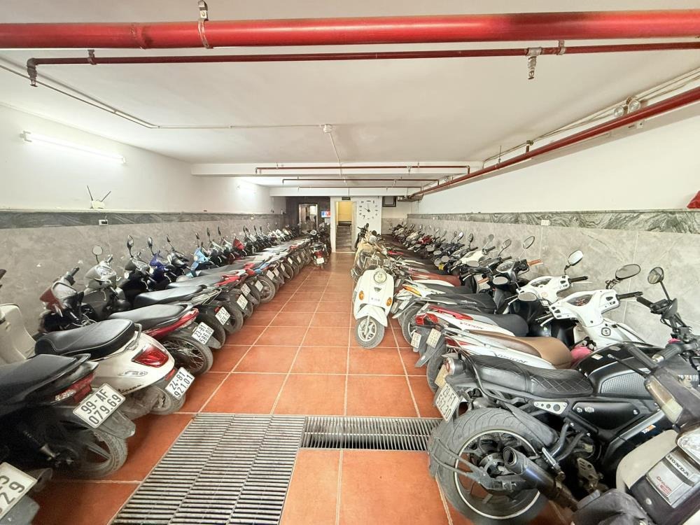 Bán Nhà Mặt Phố Trần Vỹ, Cầu Giấy - 136m2, 9 Tầng, Kinh Doanh Sầm Uất - Giá 78 Tỷ