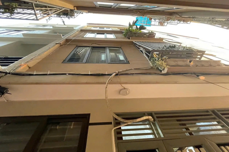 Bán nhà Ỷ La, Hà Đông 34mx5 tầng, Nhà đẹp, Ô tô đỗ, gần chợ, trường học.. giá 5.9 tỷ