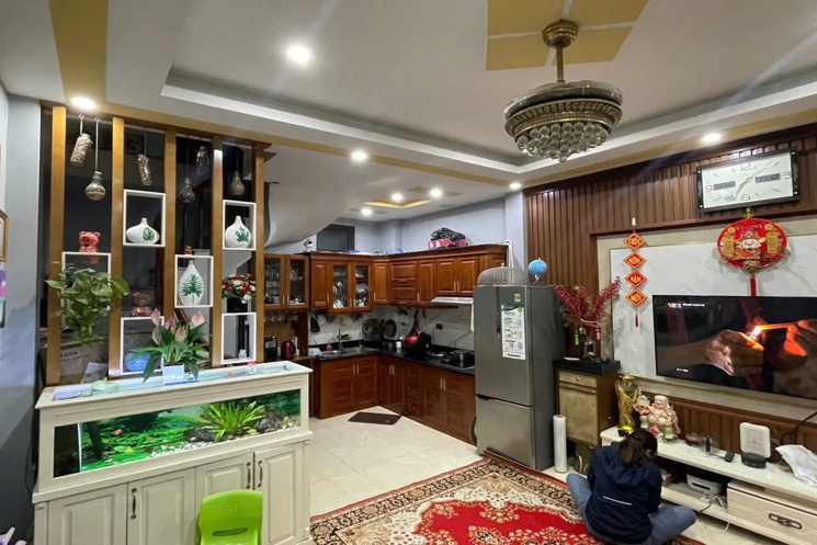 Bán nhà Ỷ La, Hà Đông 34mx5 tầng, Nhà đẹp, Ô tô đỗ, gần chợ, trường học.. giá 5.9 tỷ