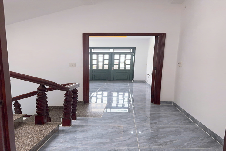 NHÀ MỚI 3 TẦNG 4 X 32M TÂN CHÁNH HIỆP QUẬN 12 HẺM XE HƠI ĐỖ CỬA SHR