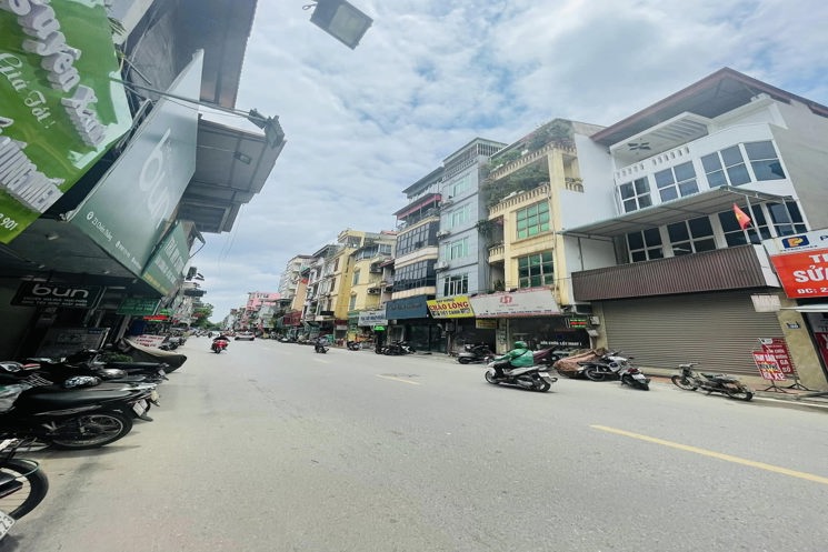 CHÍNH  CHỦ BÁN NHÀ MẶT PHỐ QUANG TRUNG HÀ ĐÔNG  - VỈA HÈ ĐÁ BÓNG - KINH DOANH ĐỈNH - NỞ HẬU MẠNH 55