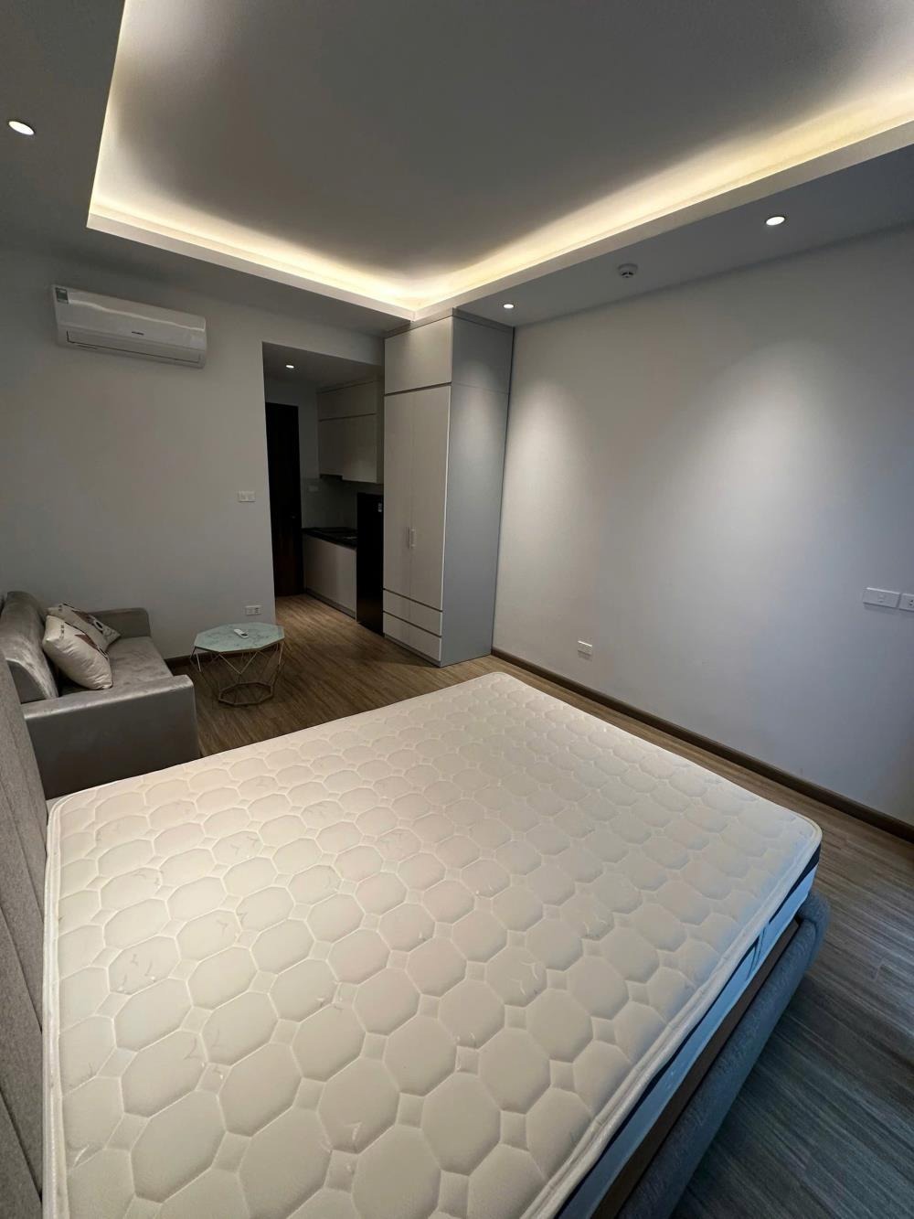 Căn hộ 68 - Cao cấp, Full Nội thất, View thoáng - Giá Tốt