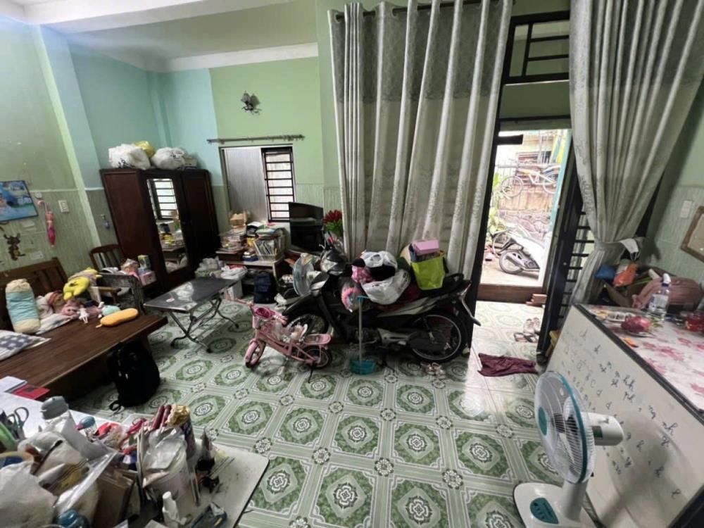 Nhà 2 Tầng 40m2, Giá Rẻ, Pháp Lý Sổ Đỏ - Vũ Huy Tấn, Bình Tân