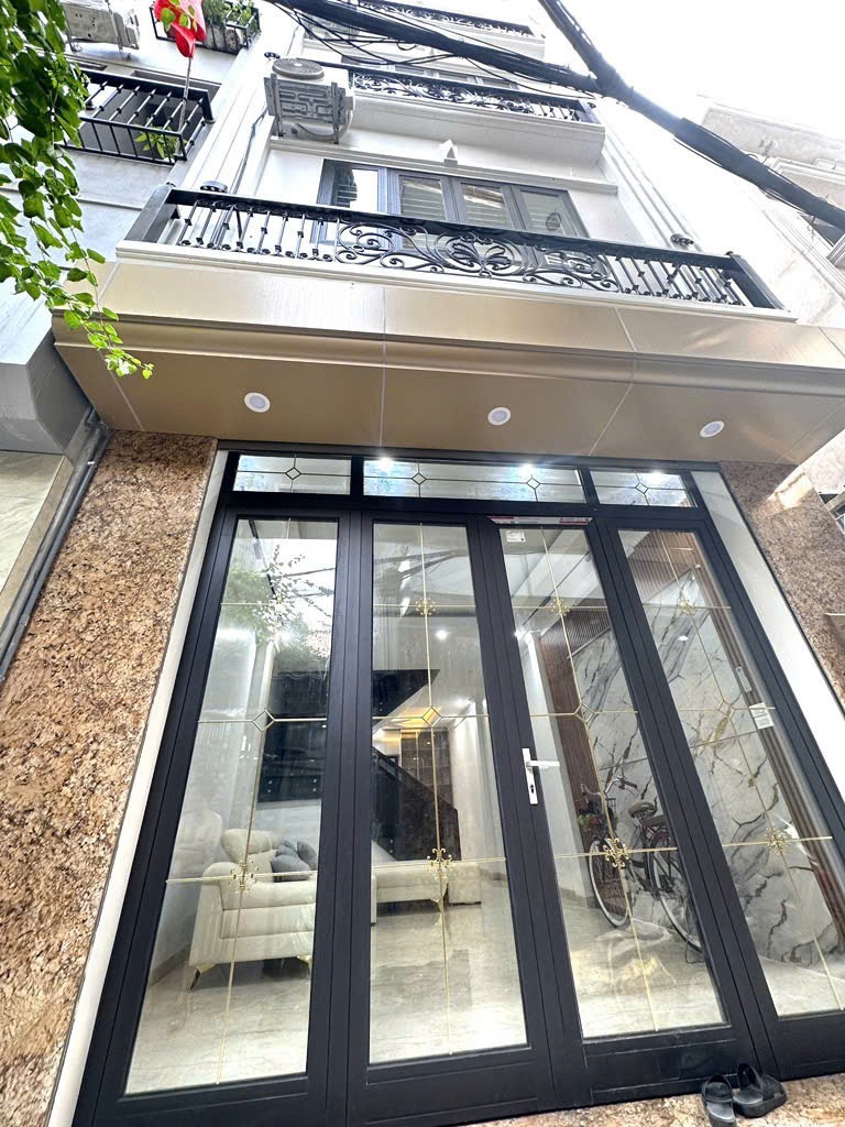 Bán Nhà Hoa Hậu Kim Giang - Sát Ô Tô, Nội Thất Xịn, Hàng Xóm Tốt