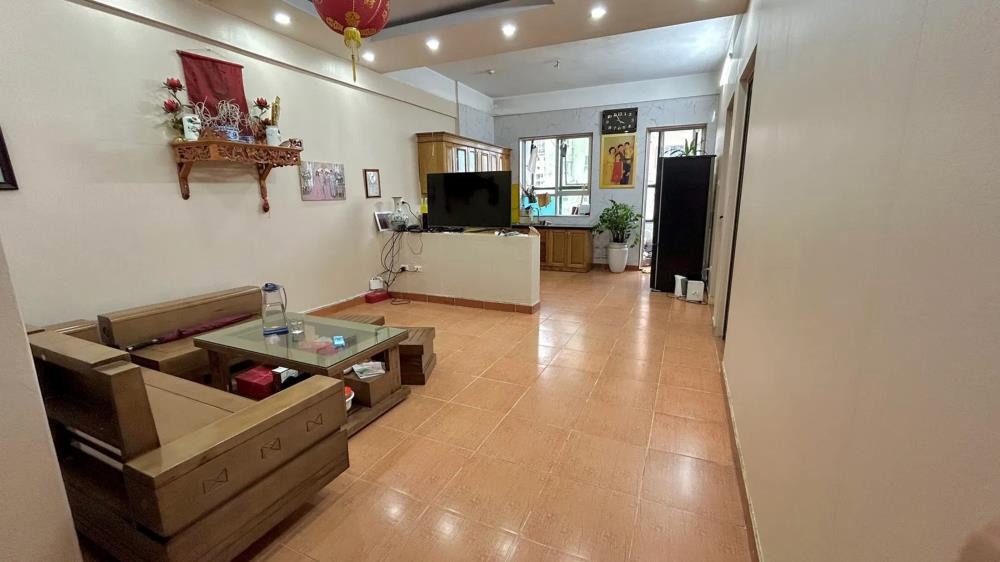 Bán Căn Hộ Góc 69m2 Nguyễn Chánh: 2PN (Sửa 3PN), Full Nội Thất
