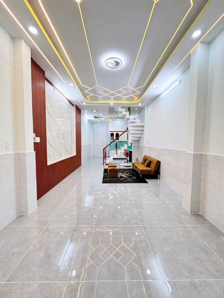 Bán Nhà Hẻm Xe Hơi Gò Xoài, Bình Tân: 4x13m, 5.85 Tỷ, 3 Lầu, Ngay Chợ, Trường Học