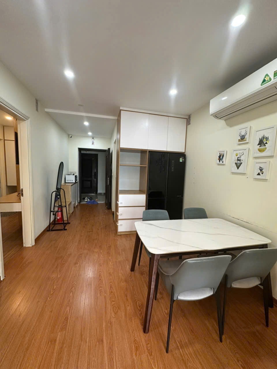 Bán Căn Hộ 2PN, 69m2 Tòa Rainbow Linh Đàm - Giá 5.4 Tỷ