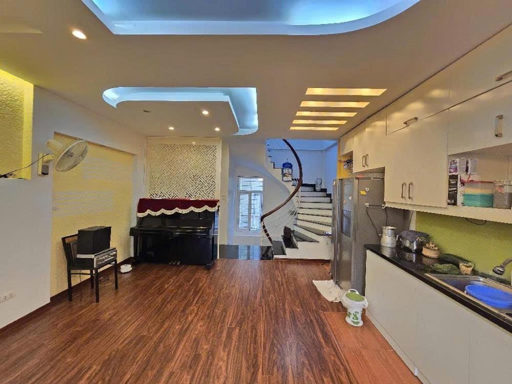 Nhà phân lô Yên Hòa - 45m2 - 5 Tầng - MT 5m - 12 Tỷ - Vị Trí Đắc Địa