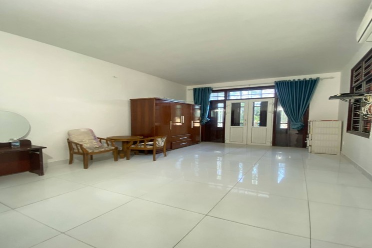 ► Mặt Tiền Nguyễn Hữu Thọ gần Cổng Sân bay, 100m2, 3 tầng sạch đẹp, 12 tỷ