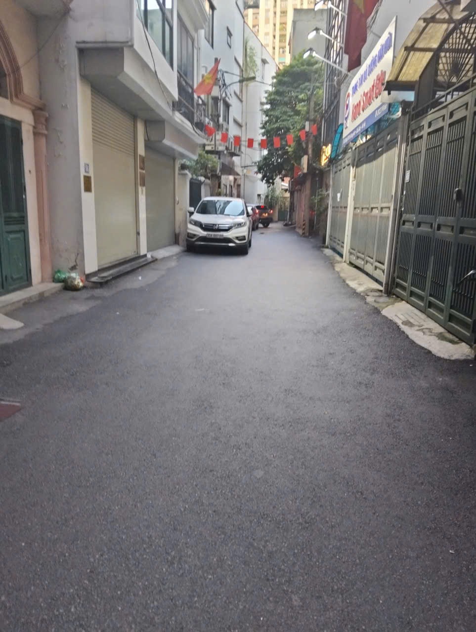 Bán nhà phố Trung Kính 115m2, 6 tầng, MT 6m, 32 tỷ - Vị trí đẹp, giao thông thuận tiện
