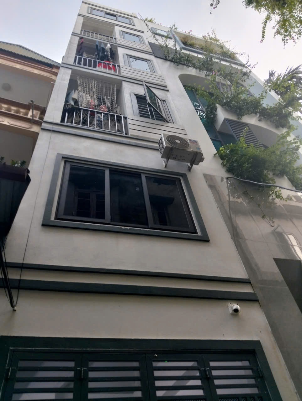 Bán nhà phố Trung Kính 115m2, 6 tầng, MT 6m, 32 tỷ - Vị trí đẹp, giao thông thuận tiện