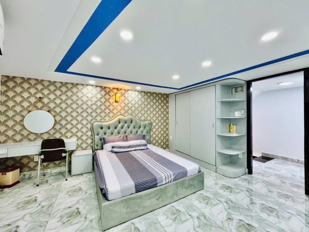 Nhà 2 Tầng Đẹp, Hẻm Xe Tải, Gần Lò Lu, Quận 9 - 80m², Giá 4.8 Tỷ