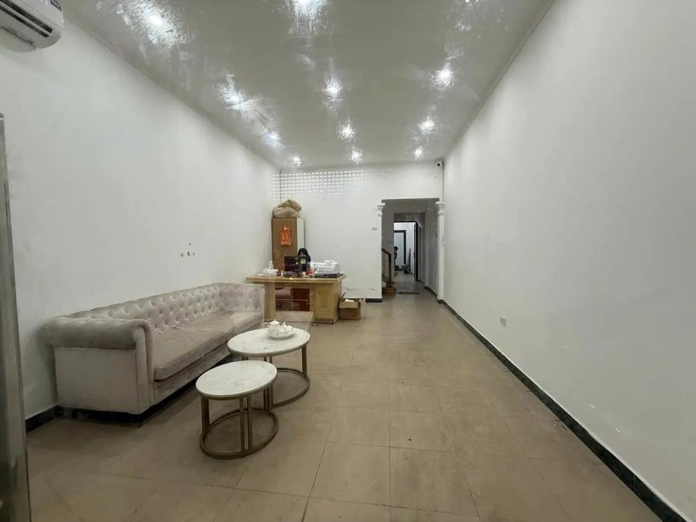 Bán Nhà Phố Trung Kính 95m² x 6 Tầng, Mặt Tiền 6m, 35 Tỷ - Vị Trí Kim Cương