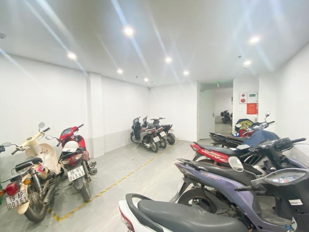 Bán nhà đường La Thành, Ba Đình: 19 phòng, 102m2, giá 39.5 tỷ - Full tiện nghi, doanh thu cao