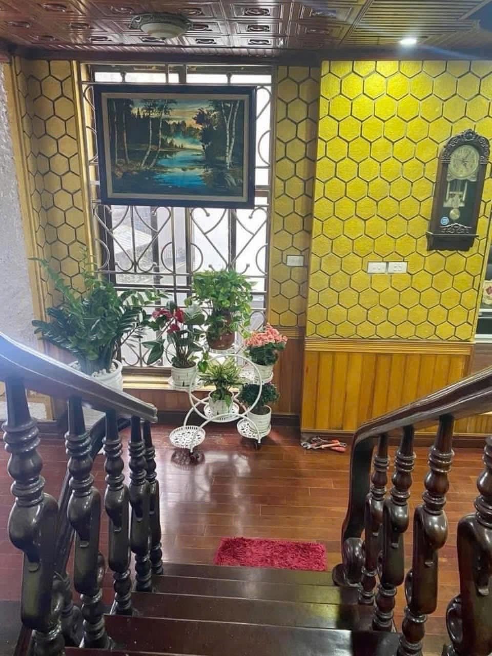 Bán Nhà Phân Lô Nguyễn Khuyến: 55m2, 5 Tầng, Ô Tô Vào, Giá 15 Tỷ