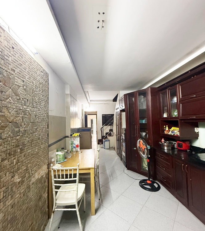 Nhà 3 Tầng Tân Bình: Lê Văn Sỹ, Hẻm Xe Hơi, 50m2, Giá Tốt