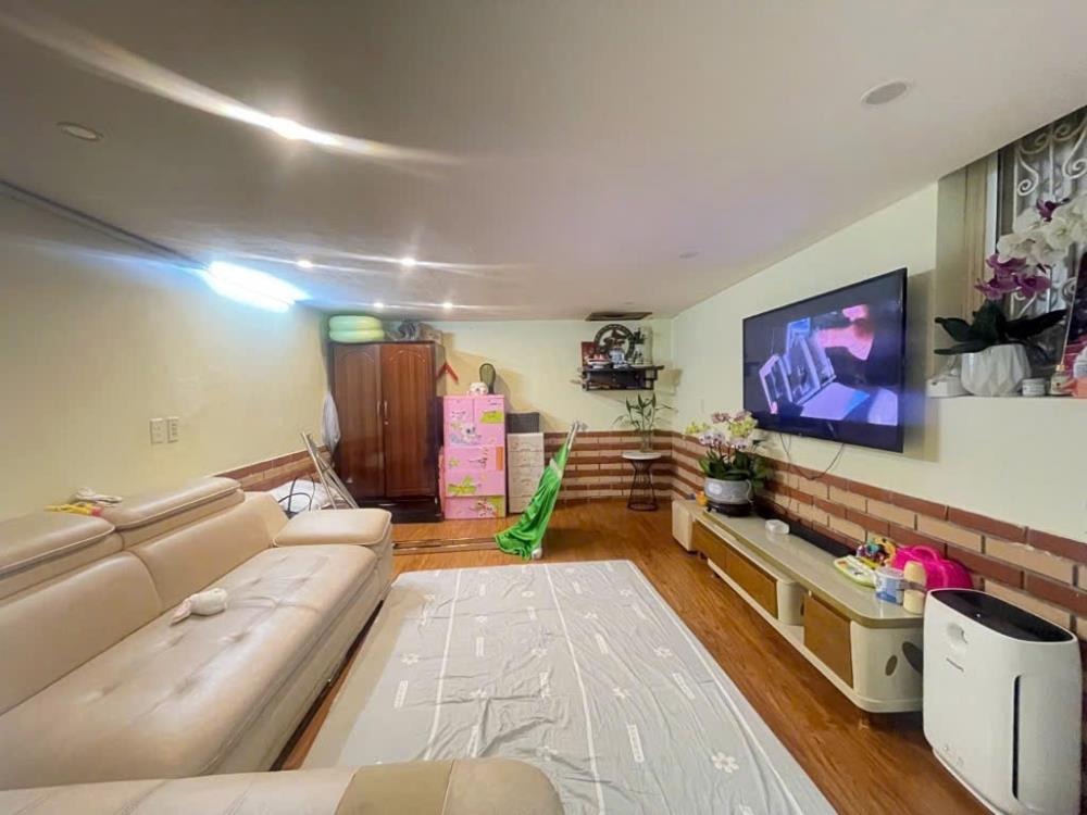 🔥 Nhà Cổ Hoàn Kiếm Full Nội Thất - 2 Phút Hồ Gươm - Giá Chỉ 6.8 Tỷ