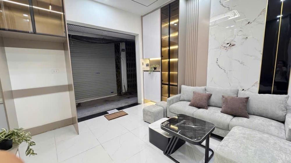 Bán nhà đẹp chính chủ, ngõ rộng, trung tâm Hai Bà Trưng - Giá cực tốt!