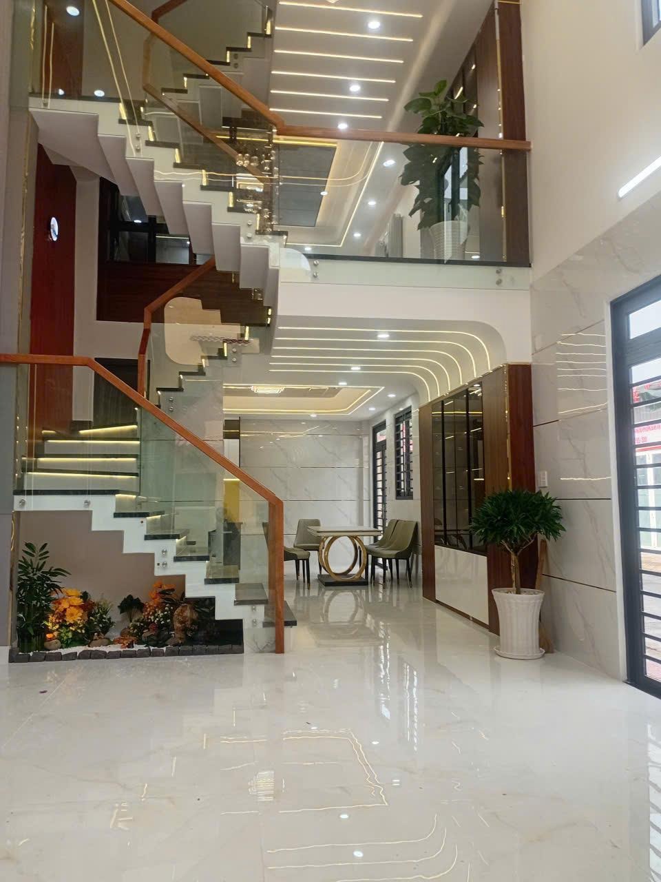 Góc 2 Mặt Tiền Chiến Lược - Bình Tân | 71m2 - 5 Phòng Ngủ - 7 Tỷ