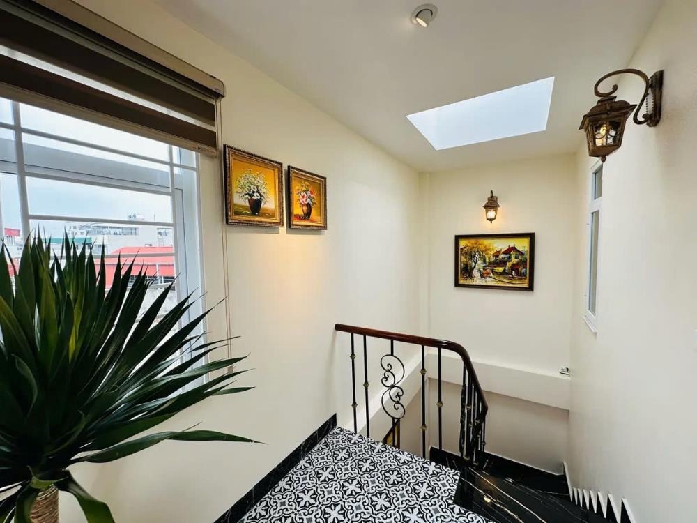 Nhà phố 43m² - Thiết kế Hiện Đại - Giá 8.95 tỷ - Khương Đình, Hà Nội
