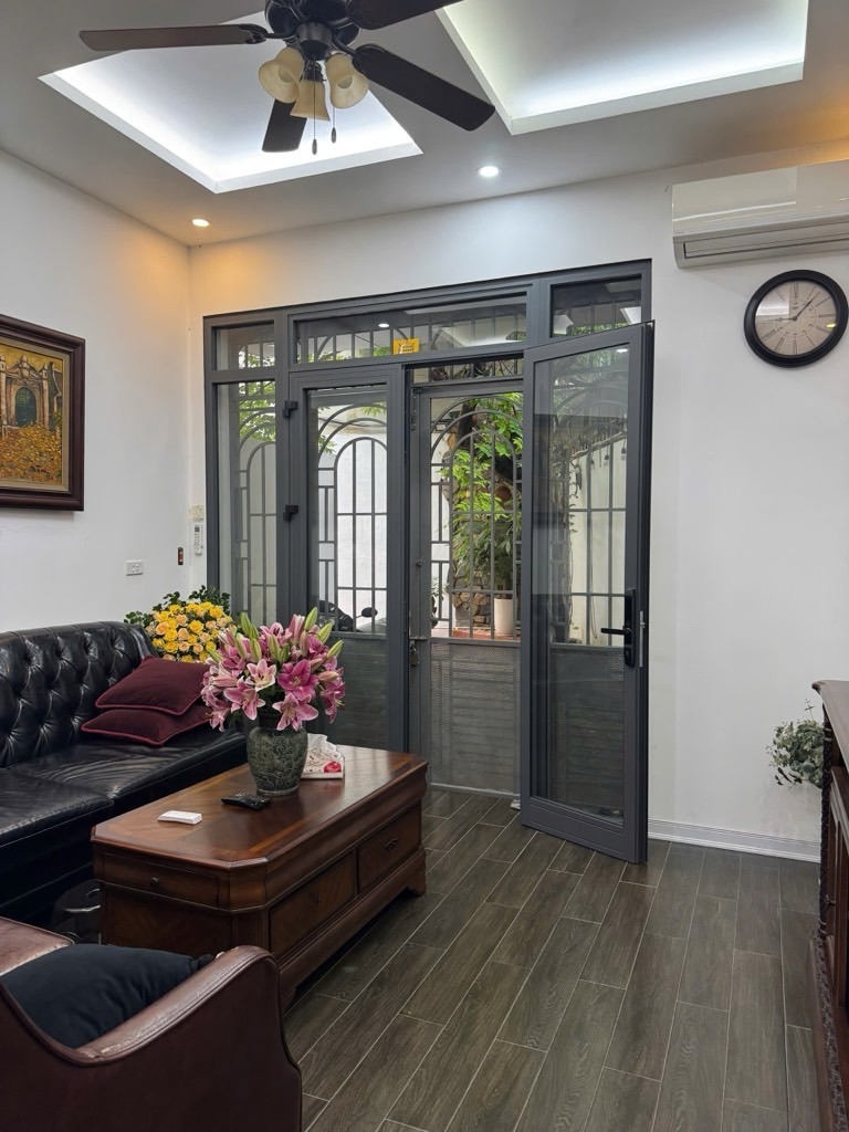 Bán nhà Kim Mã, Ba Đình - 40 tỷ - 133.9m2 - 4PN - Pháp lý chuẩn