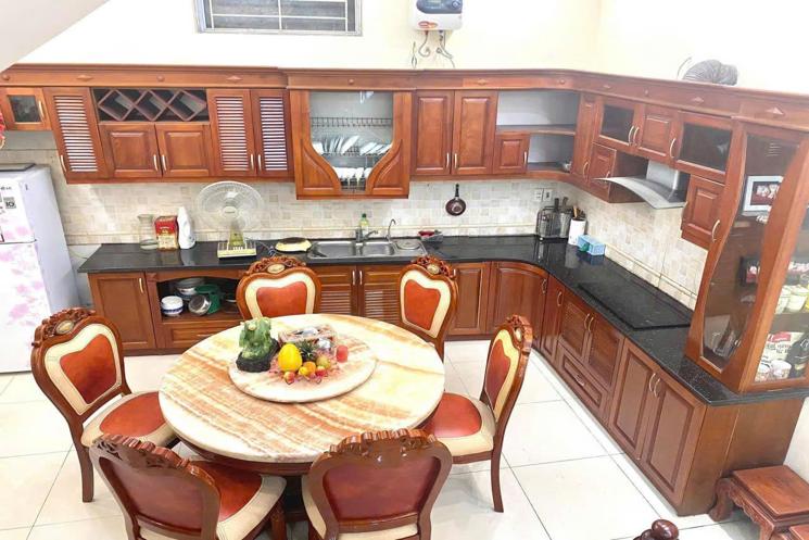 BÁN NHÀ 4 TẦNG, 68M2, MT5,2M, Ô TÔ ĐỖ CỬA NGÔ GIA TỰ, LONG BIÊN