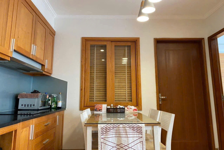 Royal City , cho thuê căn cúng chủ giá : 15 triệu , LH : 0584146888 biết thêm thông tin , khi cần