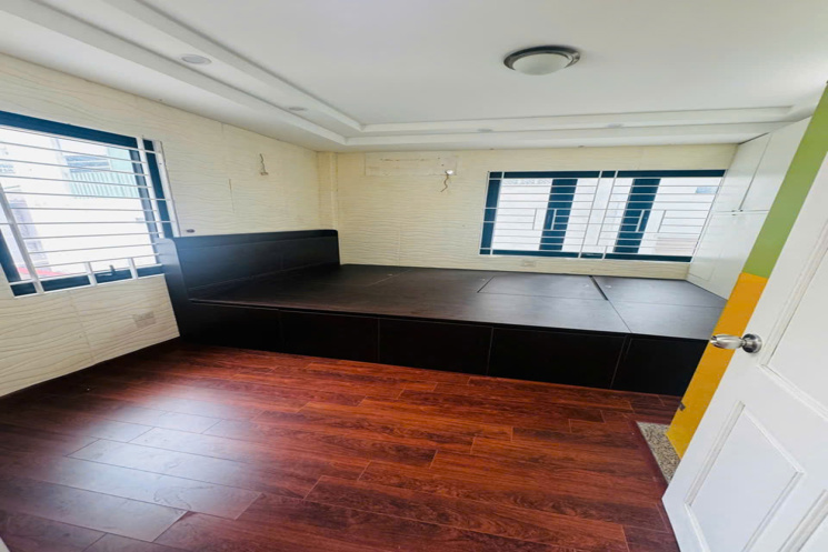 NHÀ ĐẸP - LÔ GÓC - GẦN PHỐ - NGÕ THÔNG - 3 NGỦ- Đào Tấn 25m, 6 tầng, MT 3,5m, nhỉnh 7 tỷ