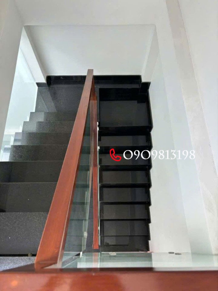 Bán Nhanh SHR Nhà Phố Quận 1 - Đầu Tư/KD - 7.8 Tỷ