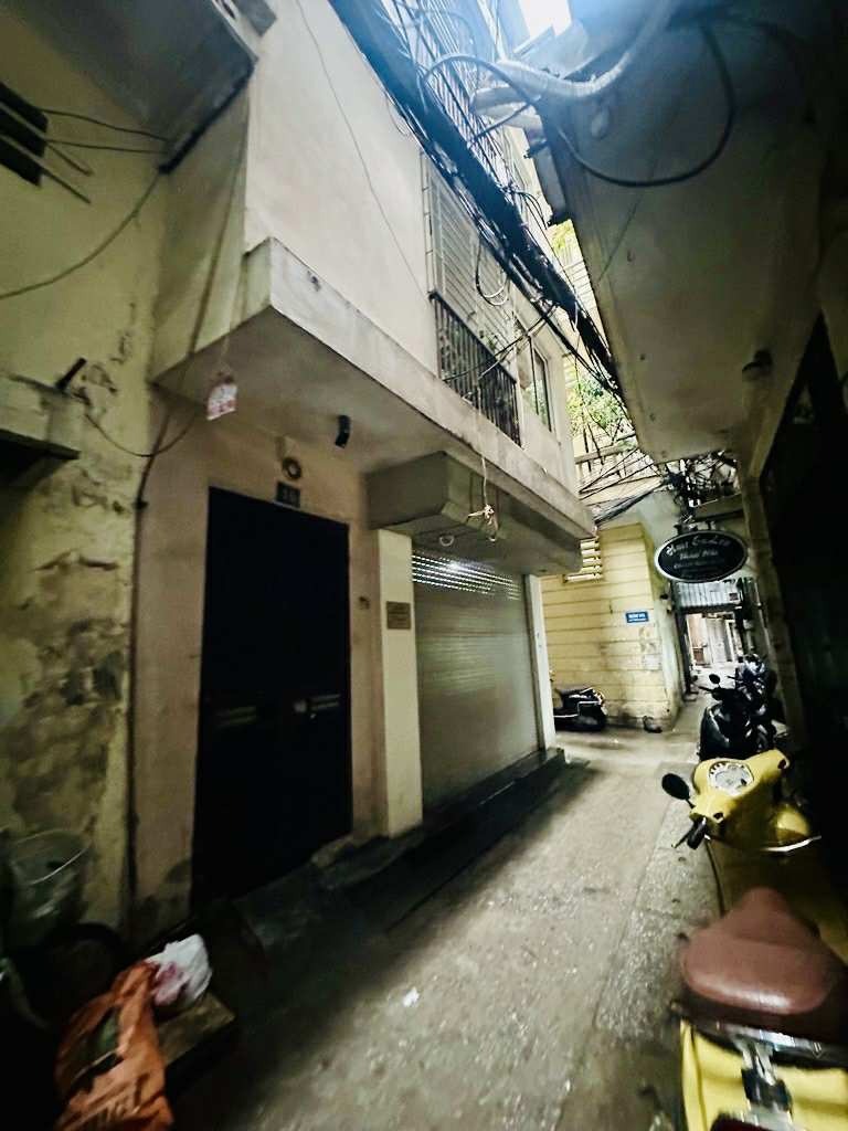Nhà phố vị trí đắc địa, 90m2, mặt tiền 6.6m, giá 12 tỷ - Liên hệ Sơn Phạm