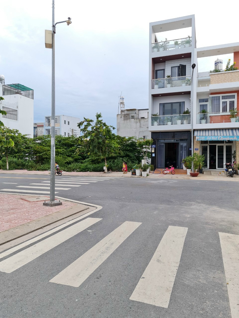 Đất KDC Phong Phú, 100m2, Sổ Riêng - Giá 2 Tỷ