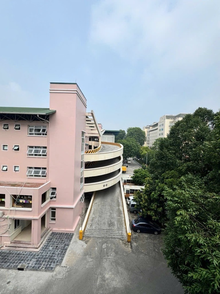 Bán nhà phố Hoàn Kiếm 4 tầng, 60m², MT5m, 22.2 tỷ - Vị trí đẹp, ô tô vào nhà