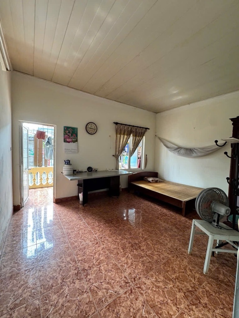 Bán nhà phố Hoàn Kiếm 4 tầng, 60m², MT5m, 22.2 tỷ - Vị trí đẹp, ô tô vào nhà