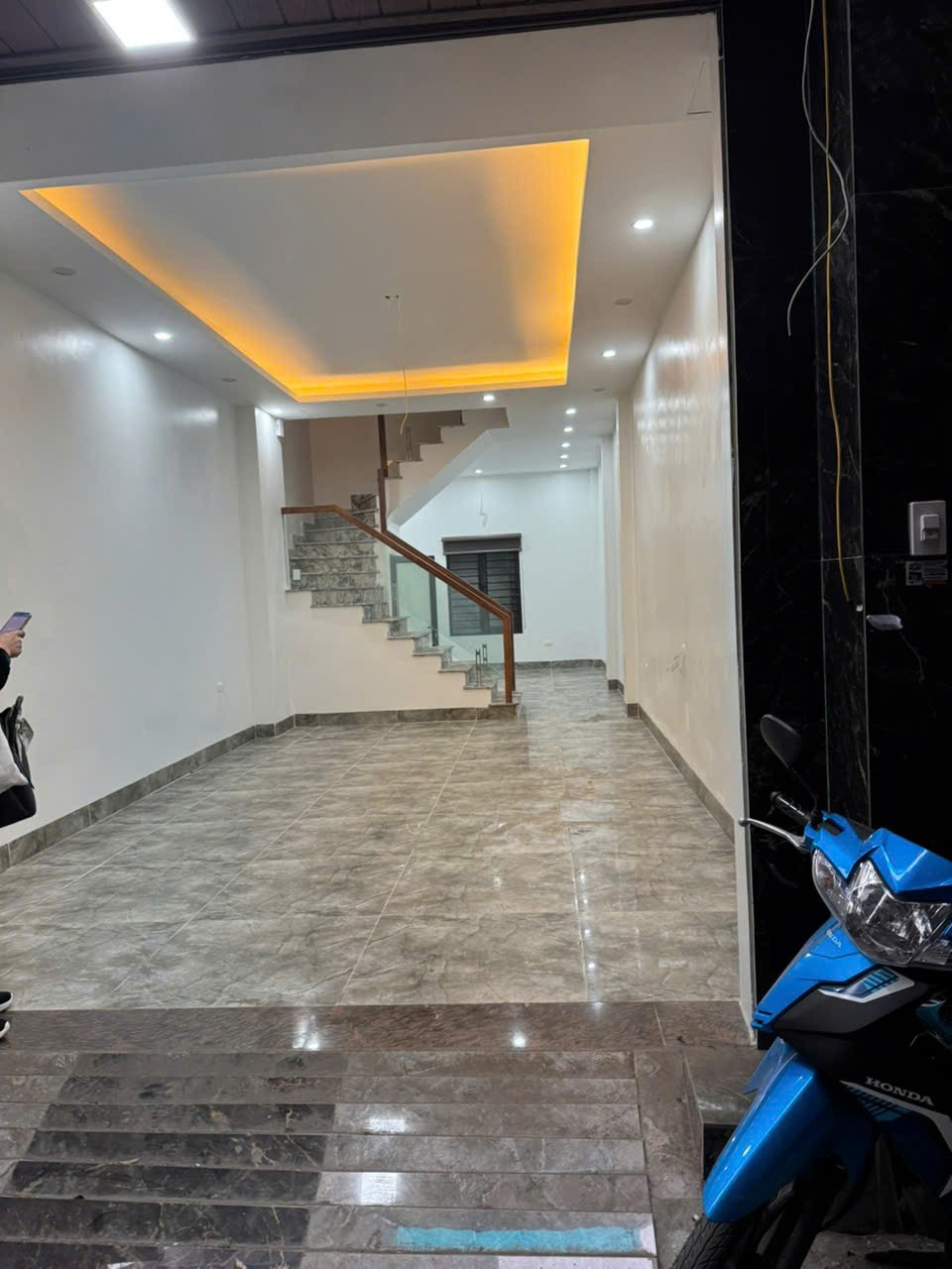 Cho Thuê Nhà 4 Tầng, Ngõ 1160 Đường Láng, Đống Đa - Giá 23tr/tháng