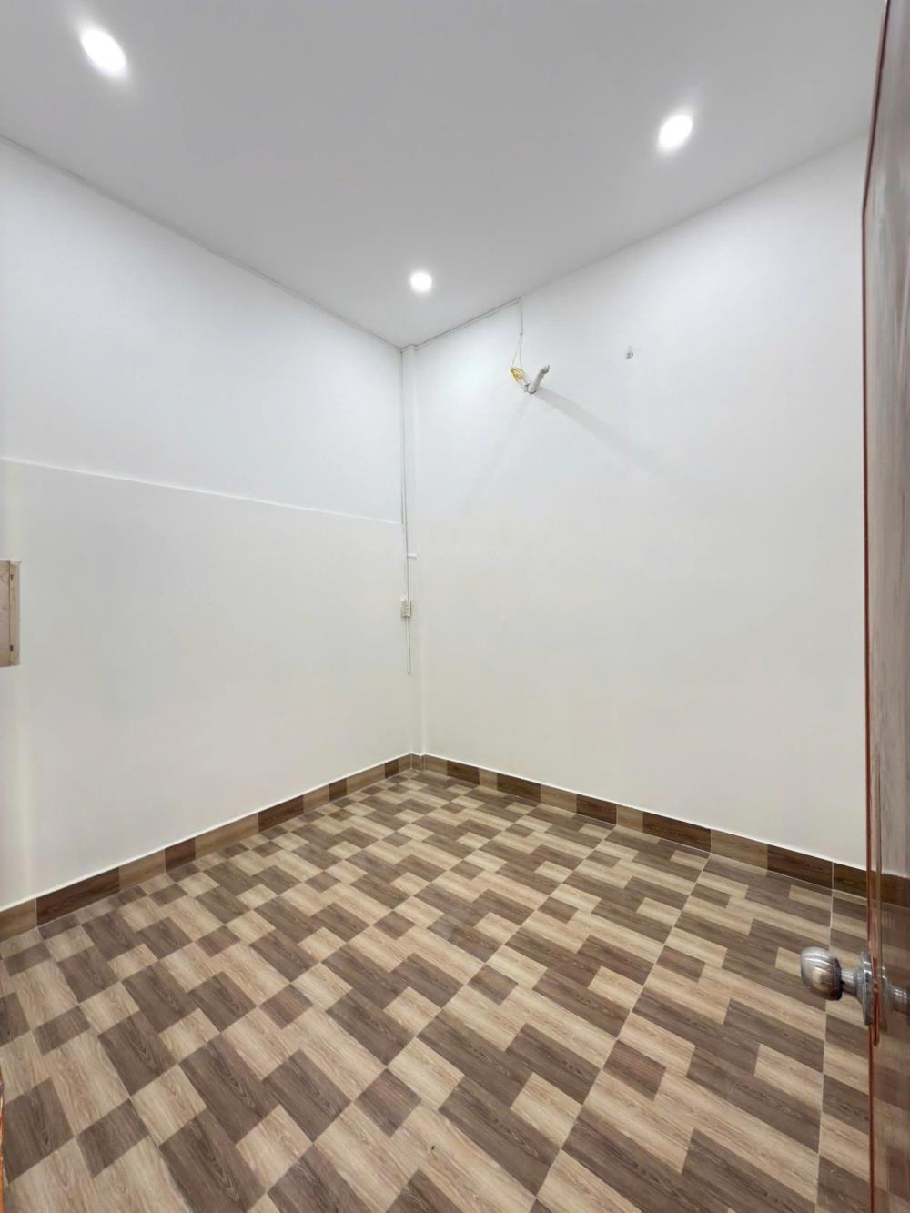 Giảm 150 Triệu - Căn Hộ 2PN, 50m², Quận 5, Chỉ 1.58 Tỷ