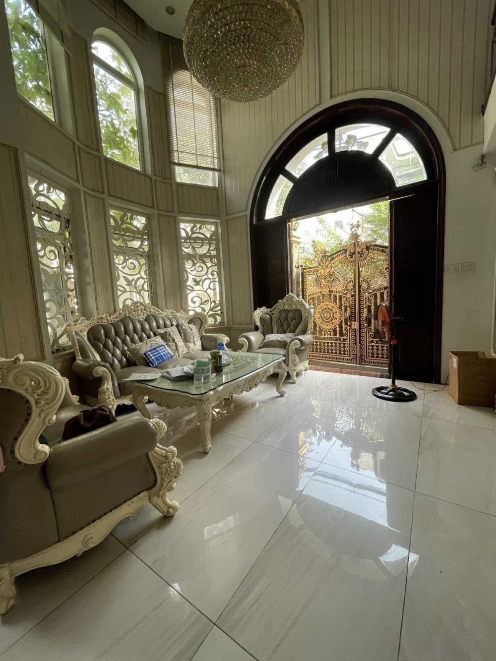 Biệt Thự Góc Đường Nguyễn Sơn, Phú Thọ Hoà - 126m2, 4 Tầng, 18.5 Tỷ