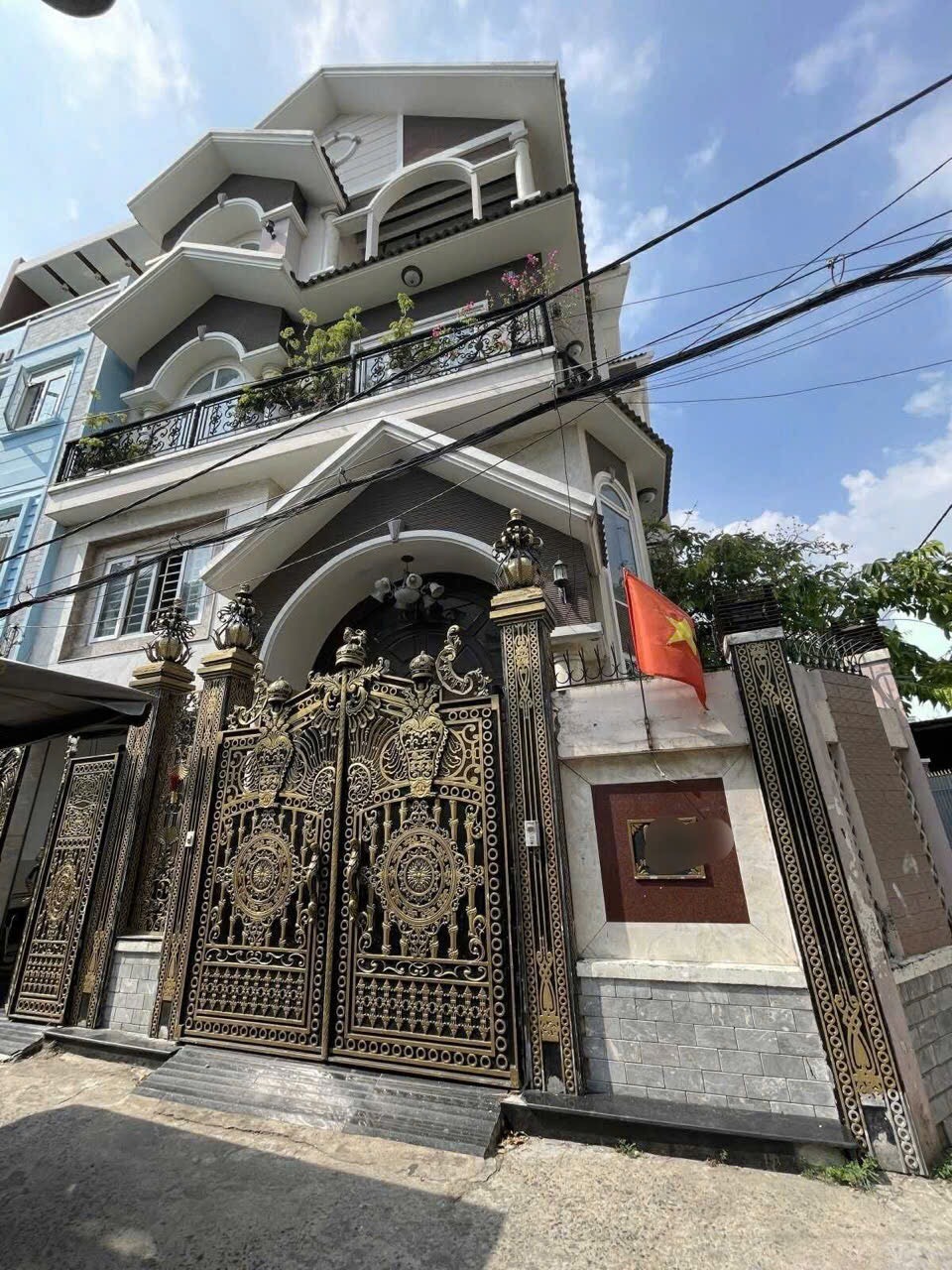 Biệt Thự Góc Đường Nguyễn Sơn, Phú Thọ Hoà - 126m2, 4 Tầng, 18.5 Tỷ