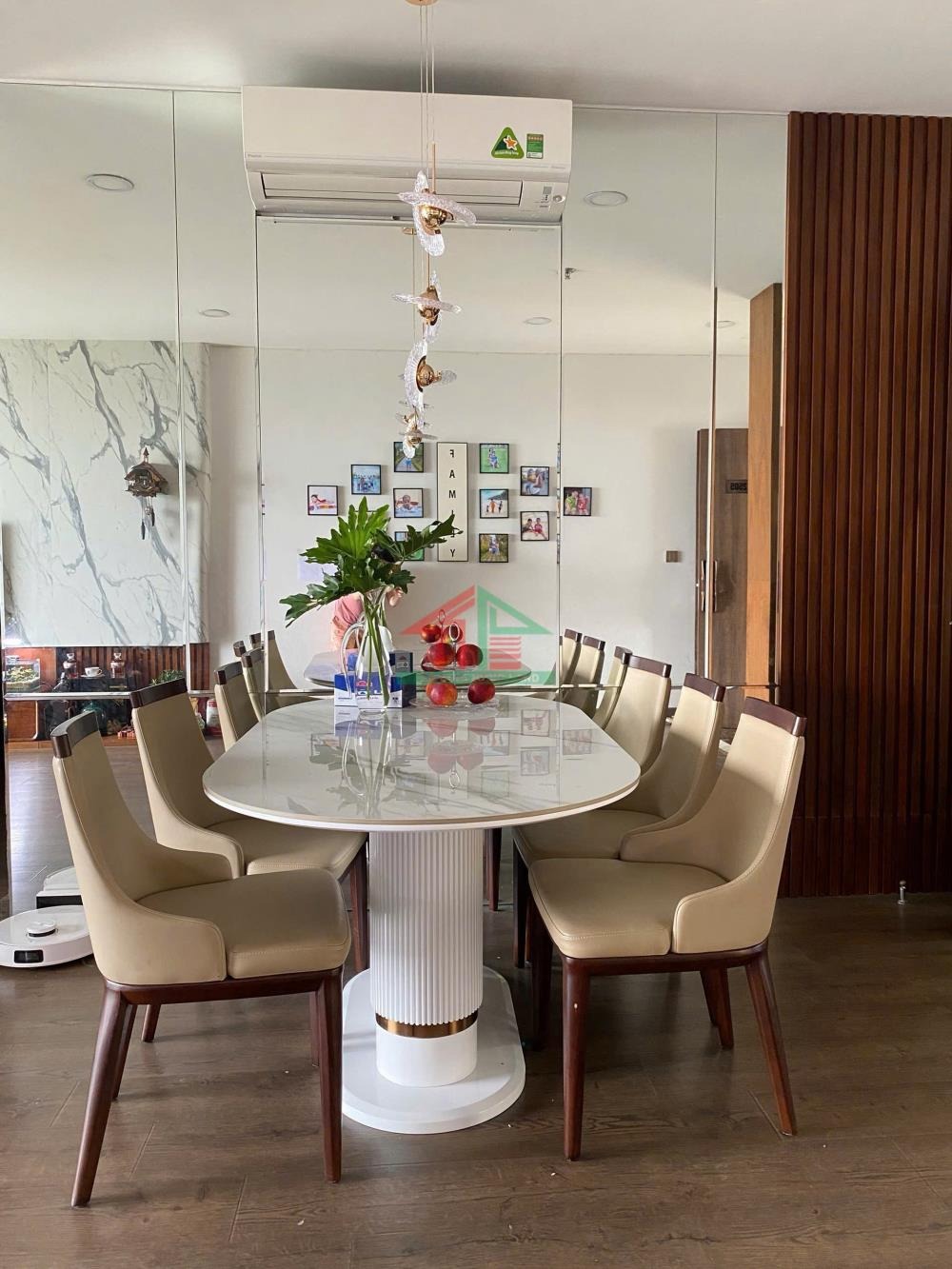 Chung Cư Ngoại Giao Đoàn 130m² 3PN View Hồ - Giá 13 Tỷ (Full Phí)