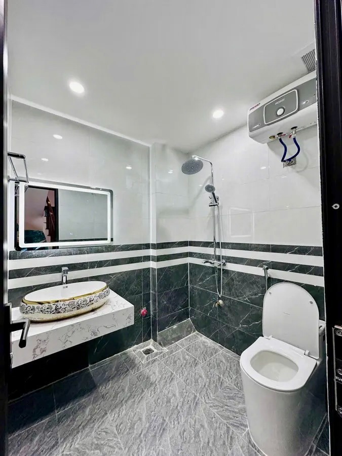🏠 Nhà phố Kim Ngưu - Hai Bà Trưng: 5 Tầng, Ô Tô Đỗ Cửa, Giá 10.5 tỷ