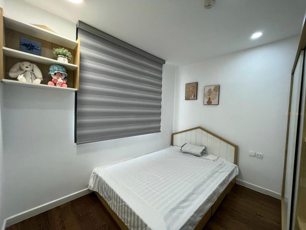 Bán Căn Hộ 2 Phòng Ngủ 73m2 Vinhomes D Capitale - View Đẹp, Full Nội Thất