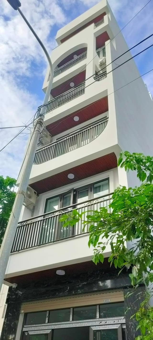 Quang Tiến Đại Mỗ: Căn hộ View Hồ, 6 Tầng, Thang Máy, Ô Tô Đỗ Cửa - Giá 8.9 Tỷ