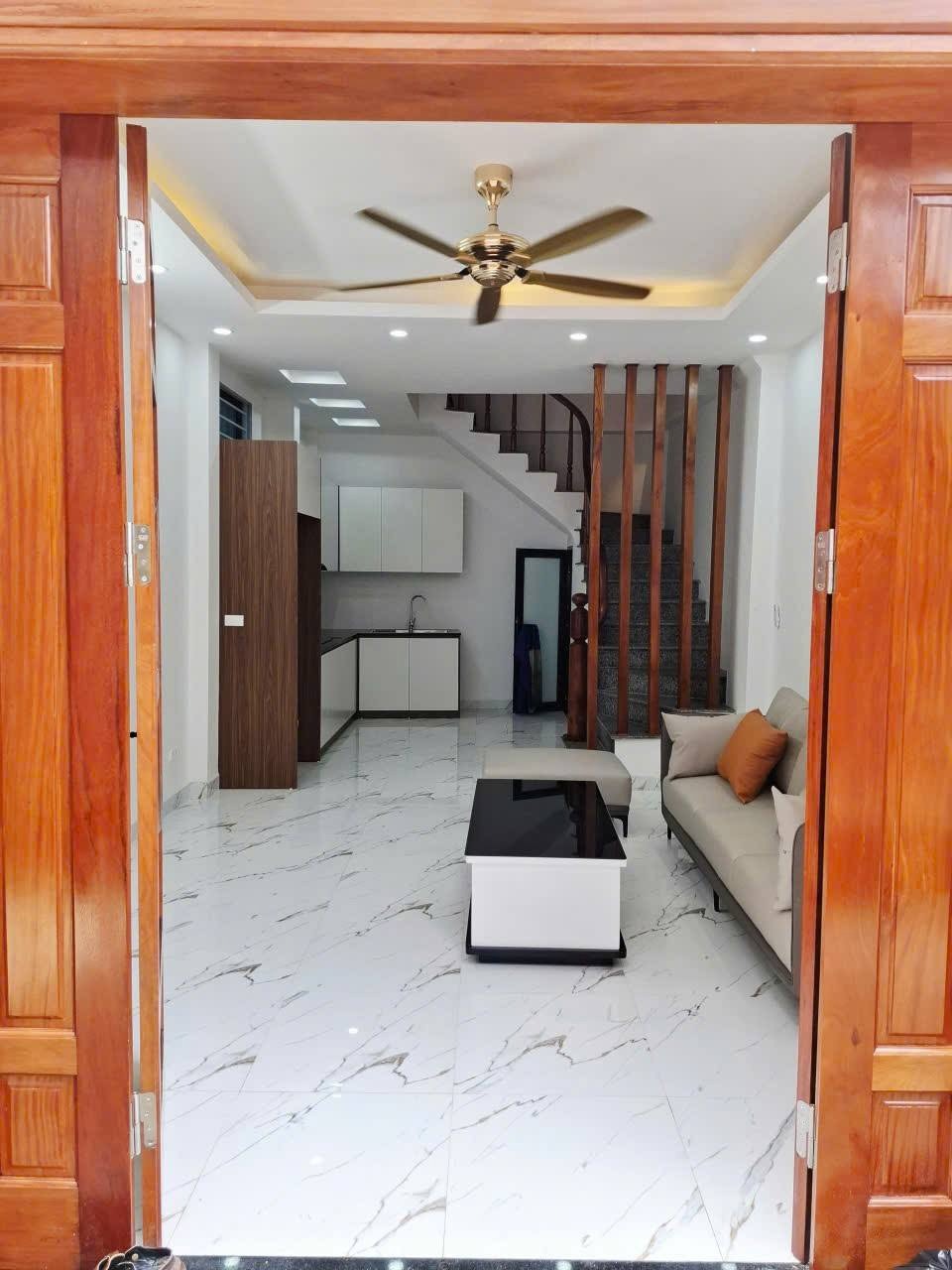 Nhà 4 Tầng Góc, 3 Mặt Thoáng, 5.98 Tỷ - Trung Tựu, Hà Nội