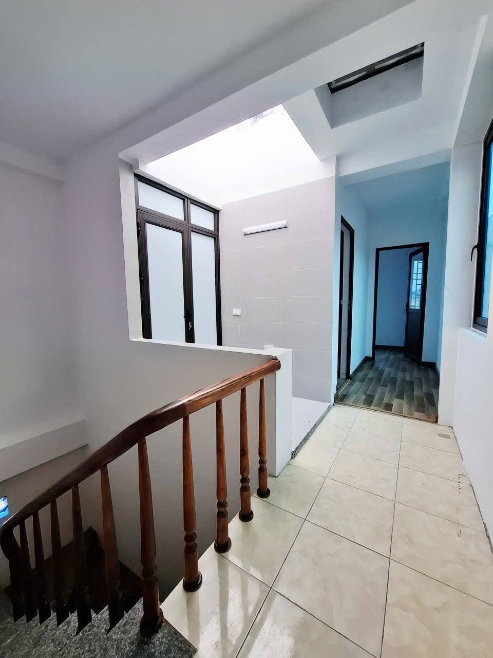 Nhà 4 Tầng Góc, 3 Mặt Thoáng, 5.98 Tỷ - Trung Tựu, Hà Nội
