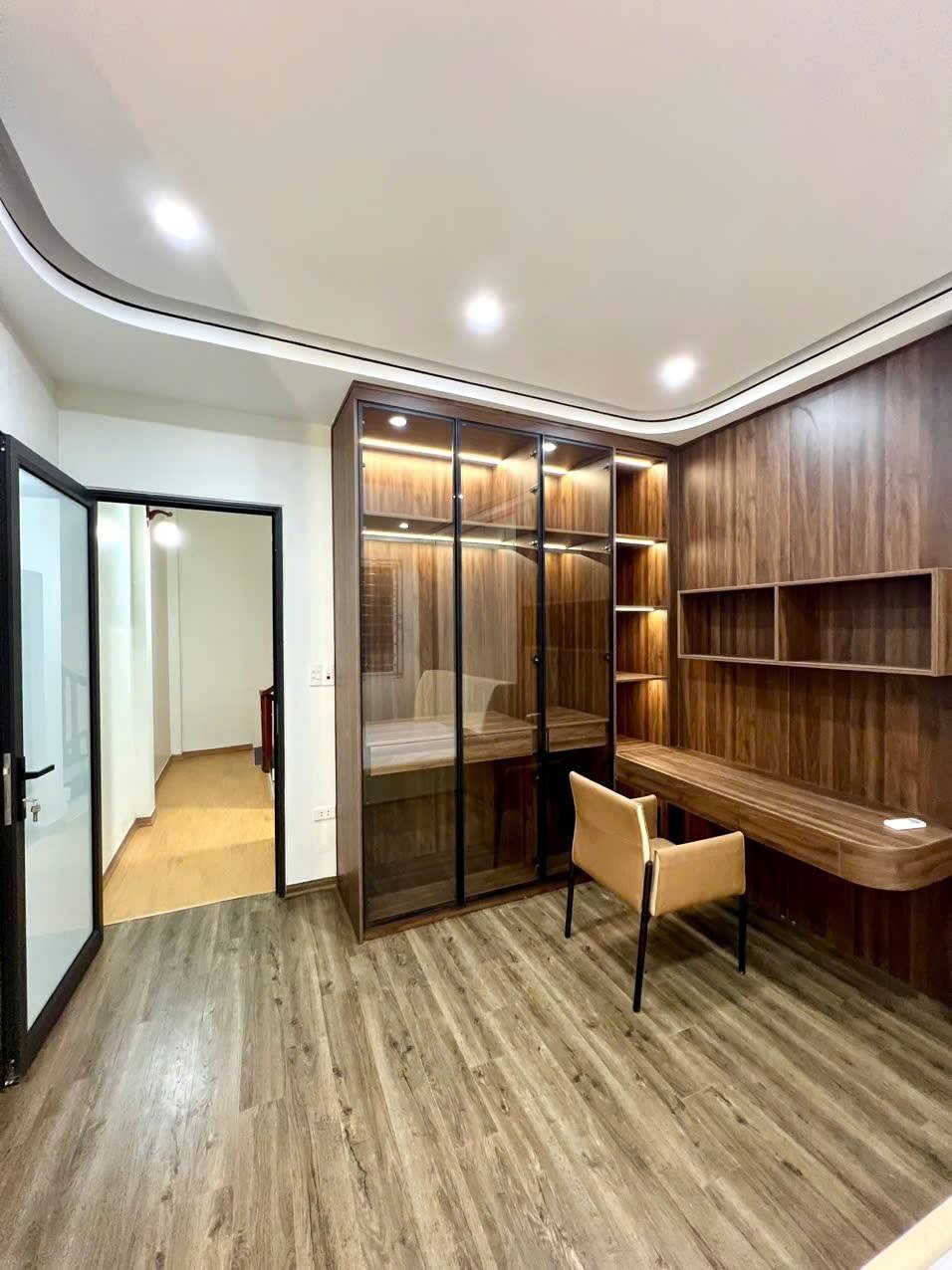 Trần Phú Hà Đông: Siêu phẩm Luxury 5 tầng, Full Nội Thất, Giá Chỉ 6 tỷ +