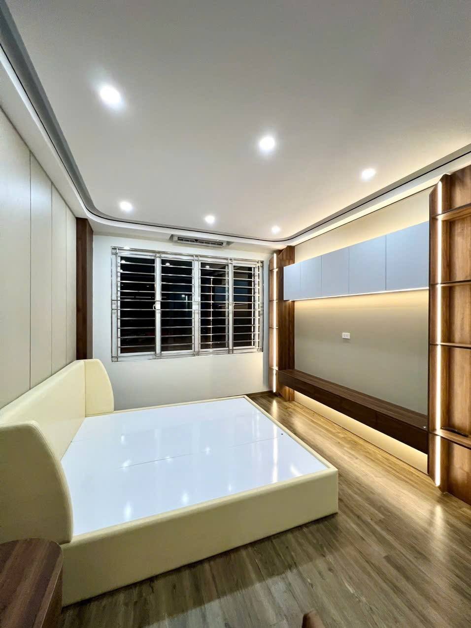 Trần Phú Hà Đông: Siêu phẩm Luxury 5 tầng, Full Nội Thất, Giá Chỉ 6 tỷ +