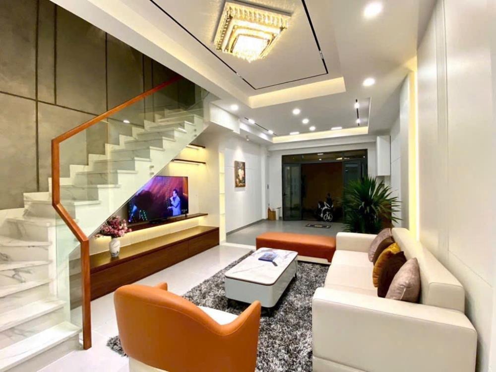Nhà Mới Hiện Đại 81m² - 4PN, Giá 9.7 Tỷ - Huỳnh Tấn Phát, Quận 7